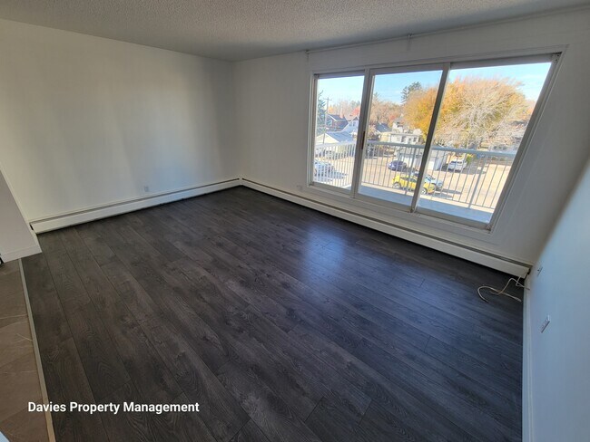 Photo du bâtiment - 8604 Gateway Blvd NW