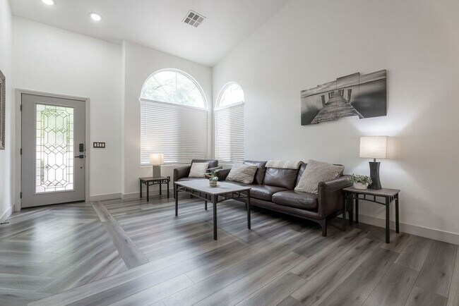 Foto del edificio - 3190 E Eldorado Ln