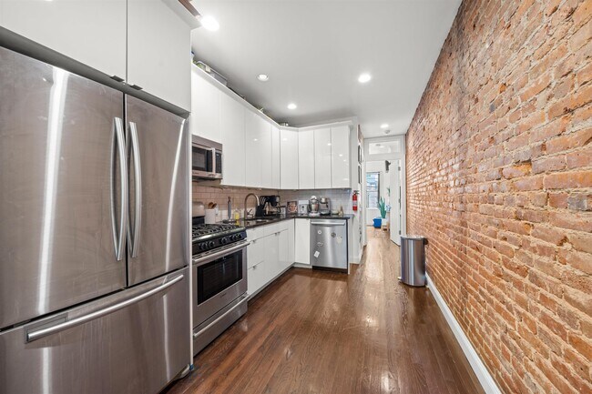 Foto del edificio - 342 7th St