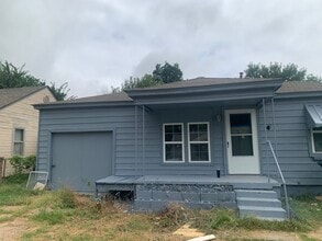 Building Photo - 3212 S Meta Ave