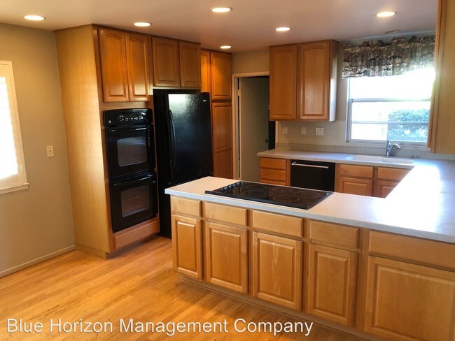 Foto del edificio - 4 br, 2 bath House - 2436 Calle Andalucia