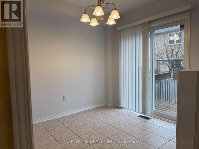 Building Photo - 222 Coleridge Dr
