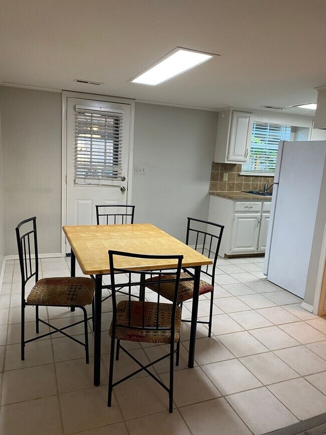 Foto del edificio - 2 Bedroom Single Family Home in Fayetteville