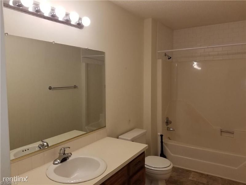 Primary Photo - 2 br, 2 bath Condo - 601 Aspen Place