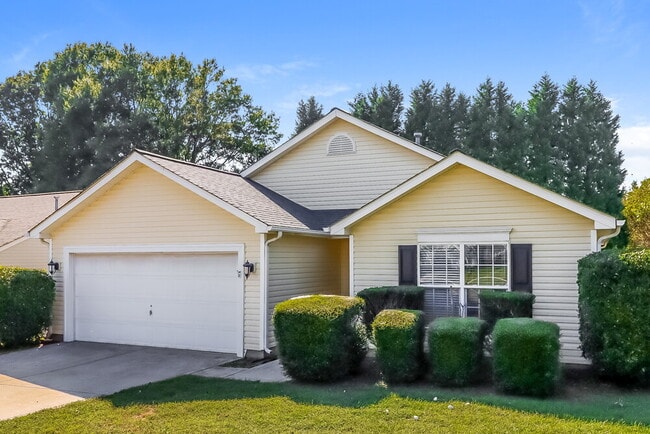 Building Photo - 135 Winborne Dr