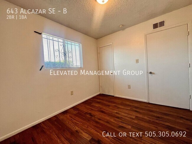 Building Photo - Beautiful Unit-Gated Move-In! NO DEPOSIT R...