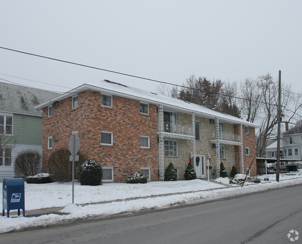 101 1st St, Schenectady, NY 12302 Apartments in Schenectady, NY
