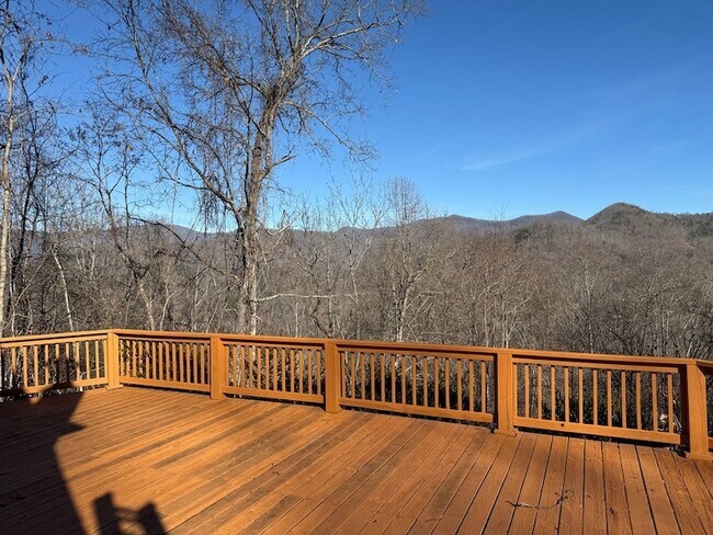 Foto del edificio - 523 Sundown Dr