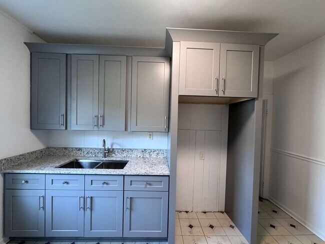 Foto del edificio - 2217 Maple St