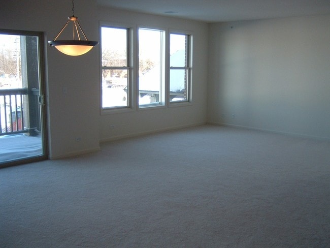 Open Floor Plan - 267 E Railroad Ave