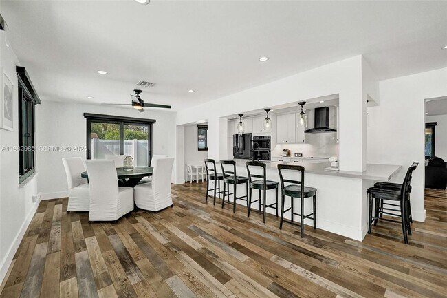 Foto del edificio - 915 NW 7th St