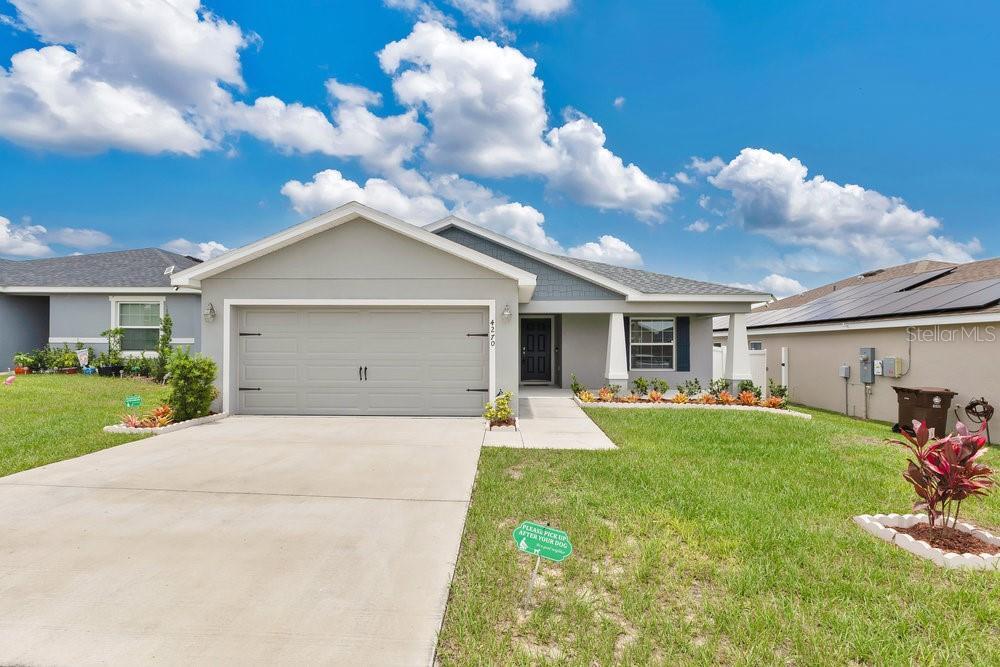 Foto principal - 4270 Swan St