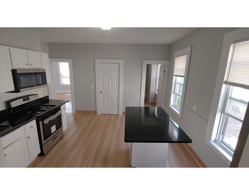 Foto del edificio - 316 Medford St