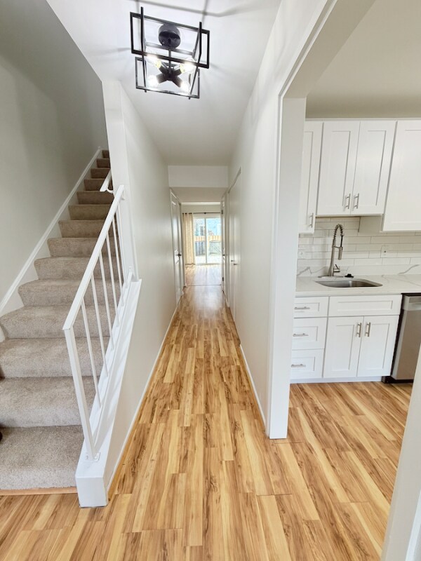 Foto del edificio - 9614 Marston Ln