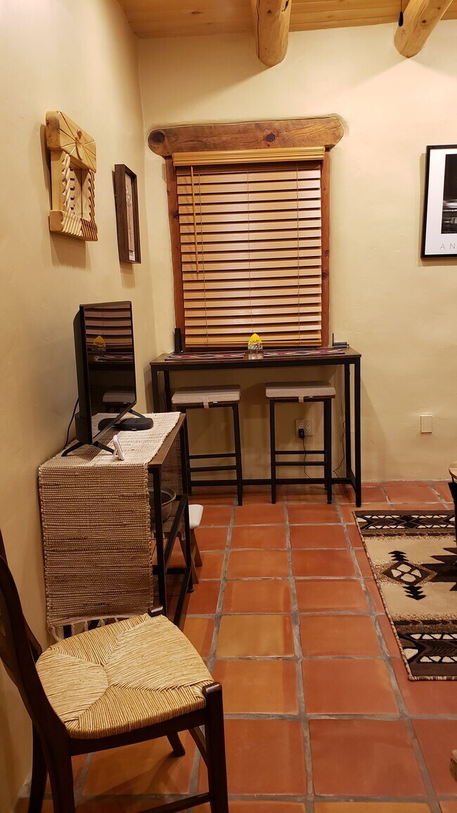 Foto del edificio - 28 San Marcos Rd W