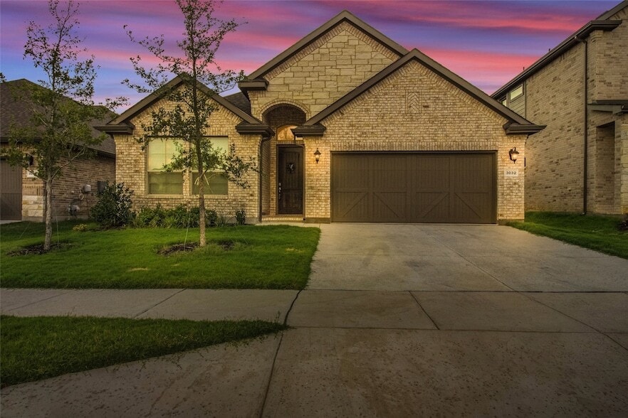 Foto principal - 3032 Lionsgate Dr