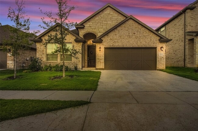 Photo - 3032 Lionsgate Dr House