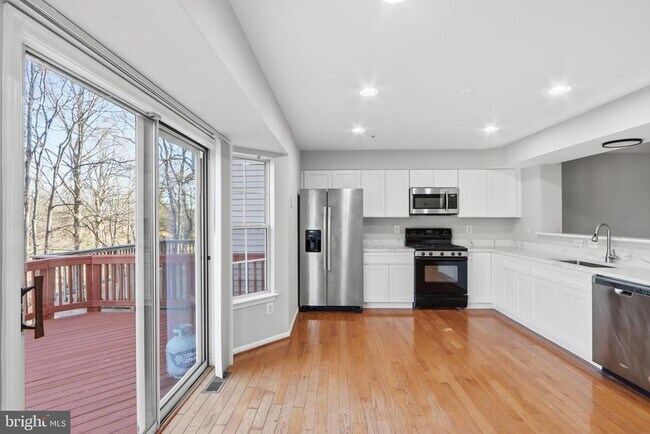 Foto del edificio - 6174 Silver Arrows Way