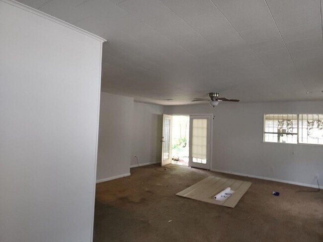 Building Photo - 2517 Jackson
