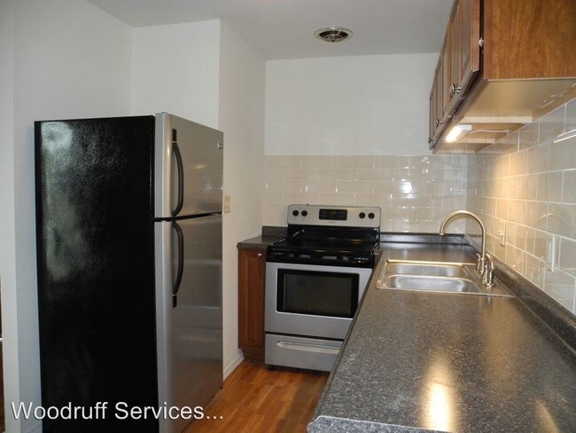 Building Photo - 3 br, 1.5 bath House - 204 S  Emerald Ln