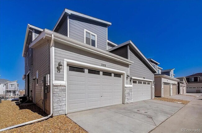 Photo - 17058 E Center Pl House