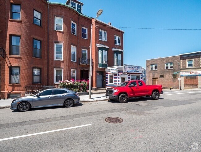 Building Photo - 149 Dorchester St