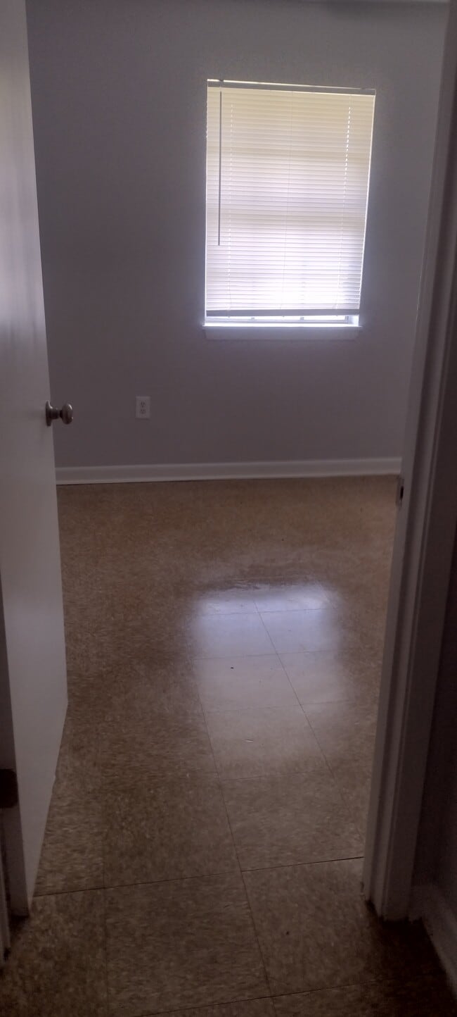 Foto del edificio - 141 Clinton Ct