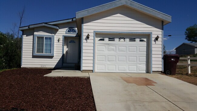 Building Photo - 28598 Connecticut Dr