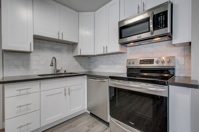 Interior Photo - eight70