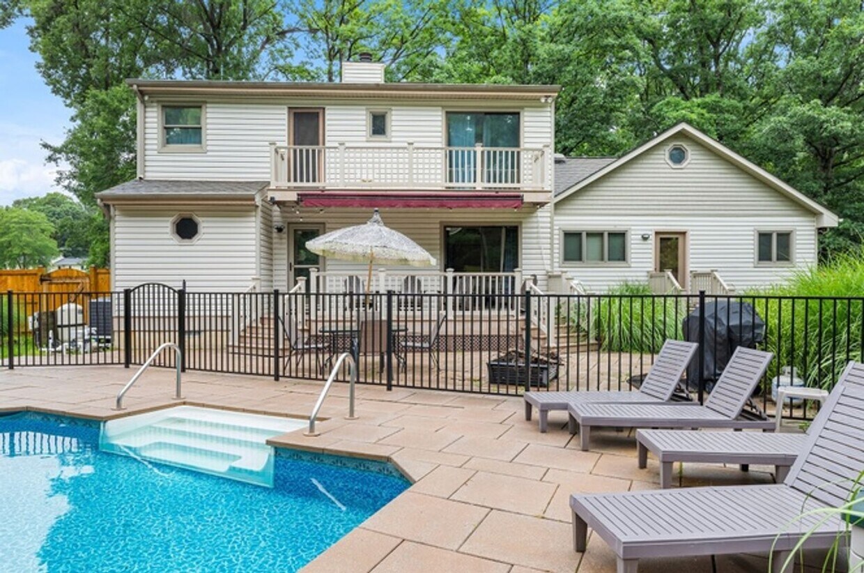 Foto principal - Beautiful Fully Loaded Home Ready to Rent!!!!