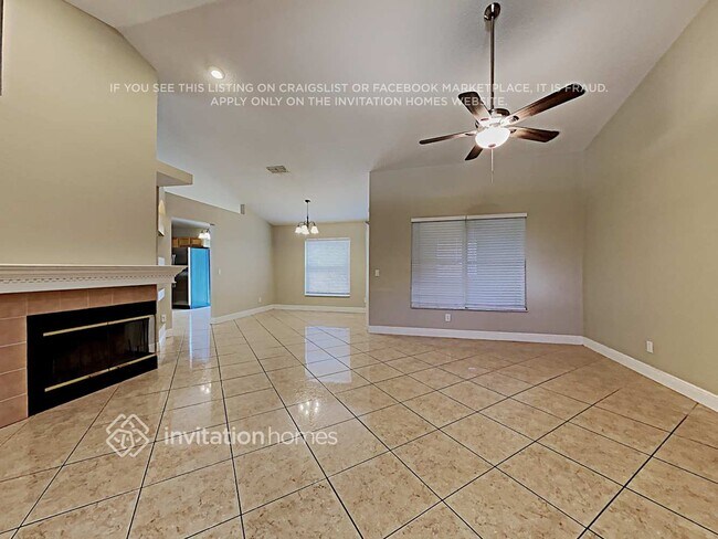 Foto del edificio - 341 Canby Cir
