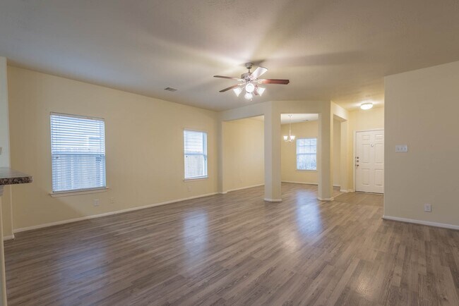 Foto del edificio - 17407 Blackstone Trails Dr