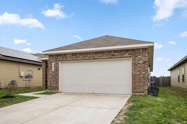 Foto del edificio - 9922 Yanet Grove Ln