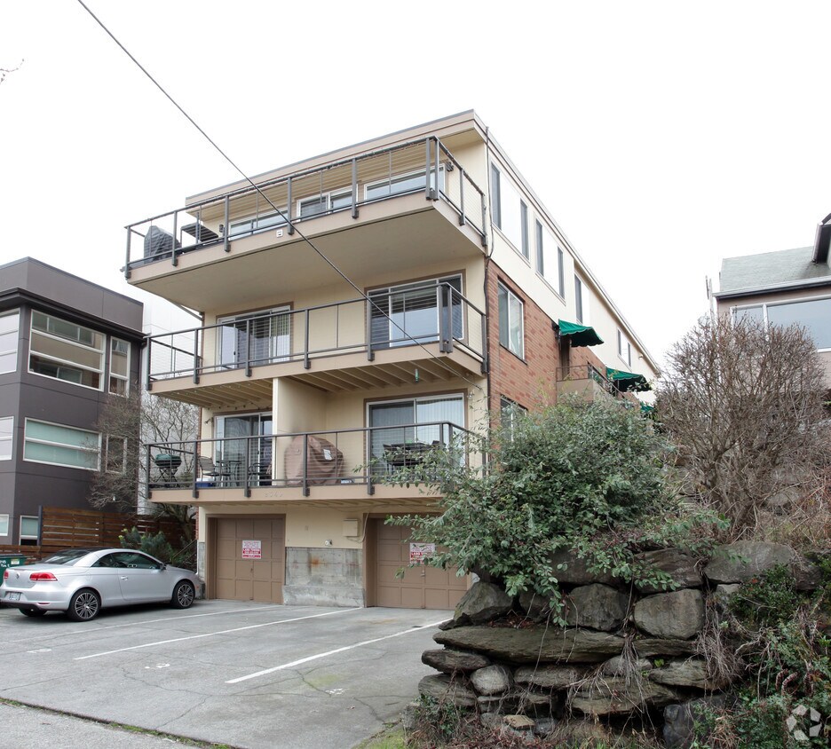 Foto del edificio - 2349 Yale Ave E