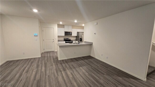 Foto del edificio - 4850 Orchid Rdg Ave