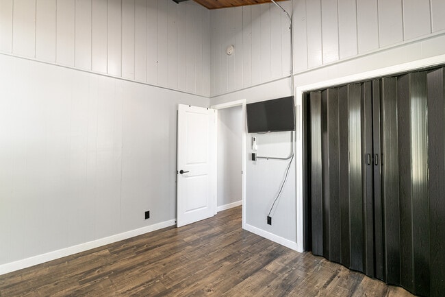 Building Photo - 108 Greenspot Blvd