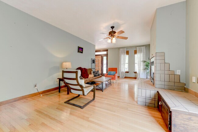 Foto del edificio - 13918 Hummingbird Ln