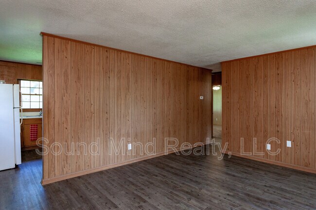 Foto del edificio - 203 S Alston St
