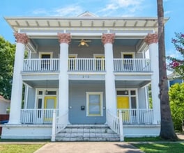 Building Photo - 210 E Arsenal St