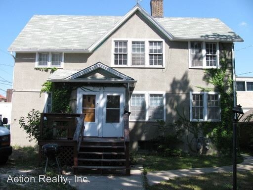 Primary Photo - 221 S 12th St