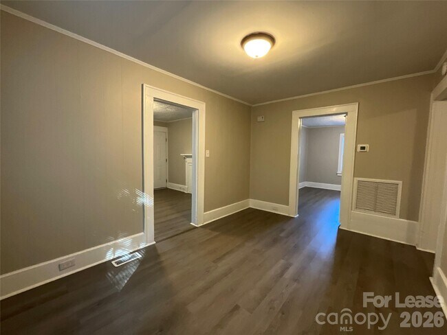 Foto del edificio - 1034 Ridge Ave