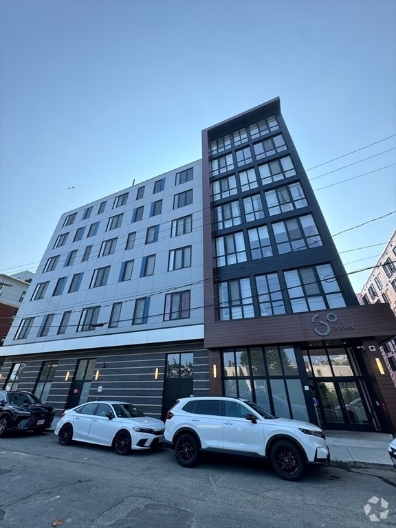 Building Photo - 30 Penniman Rd