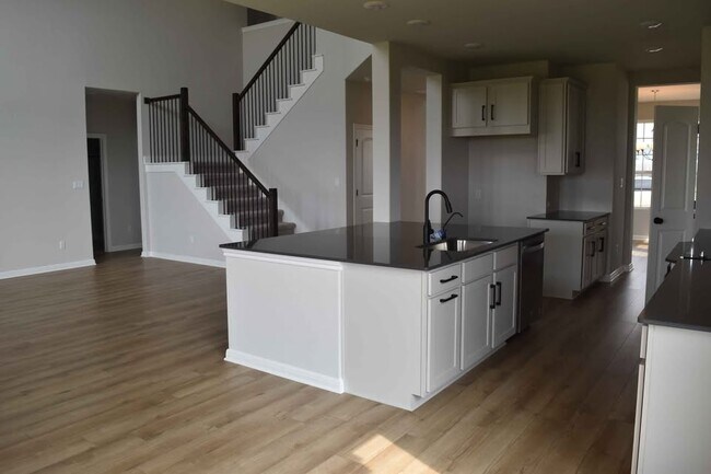 Building Photo - 201 Chickasaw Ln
