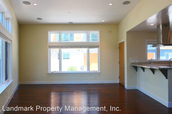 Foto del edificio - 3 br, 2.5 bath House - 733 Bay Road