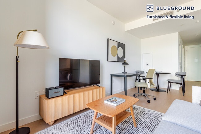 Building Photo - 478 Kent Ave