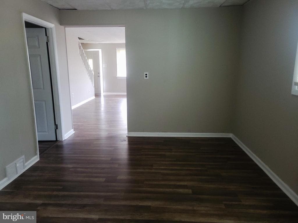 Building Photo - 601 Division St