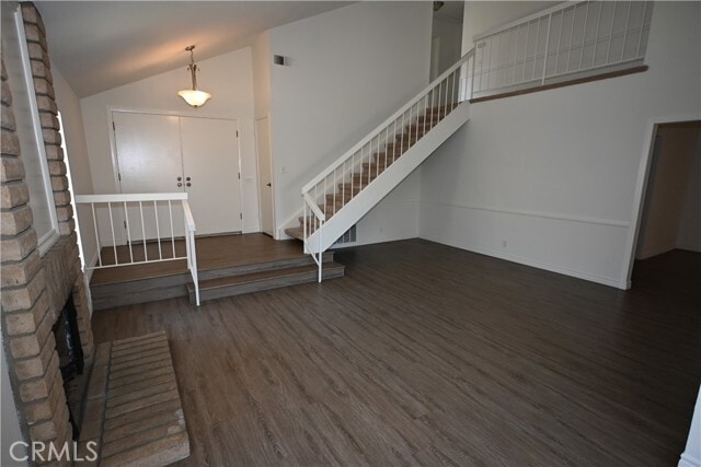 Building Photo - 17 Ashbrook