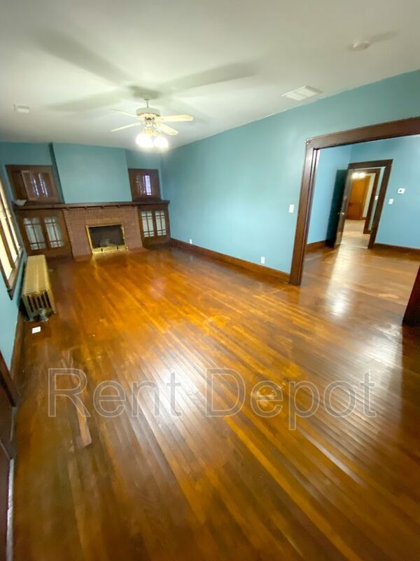 Building Photo - 529 S Kentucky Ave