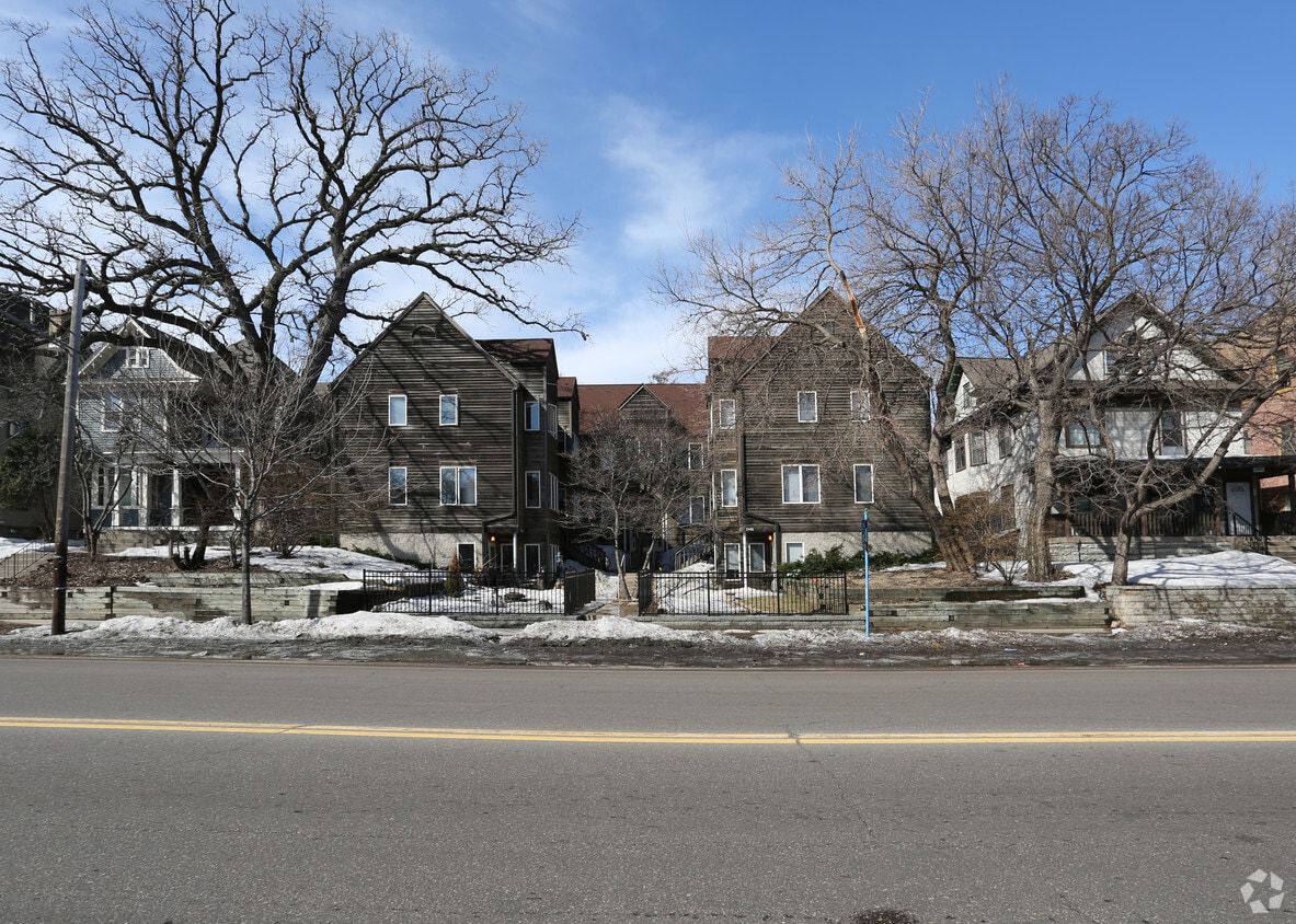 2406 Lyndale Ave S, Minneapolis, MN 55405 Apartments in Minneapolis, MN