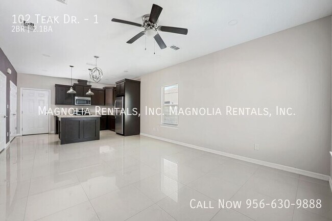 Foto del edificio - 102 Teak Dr